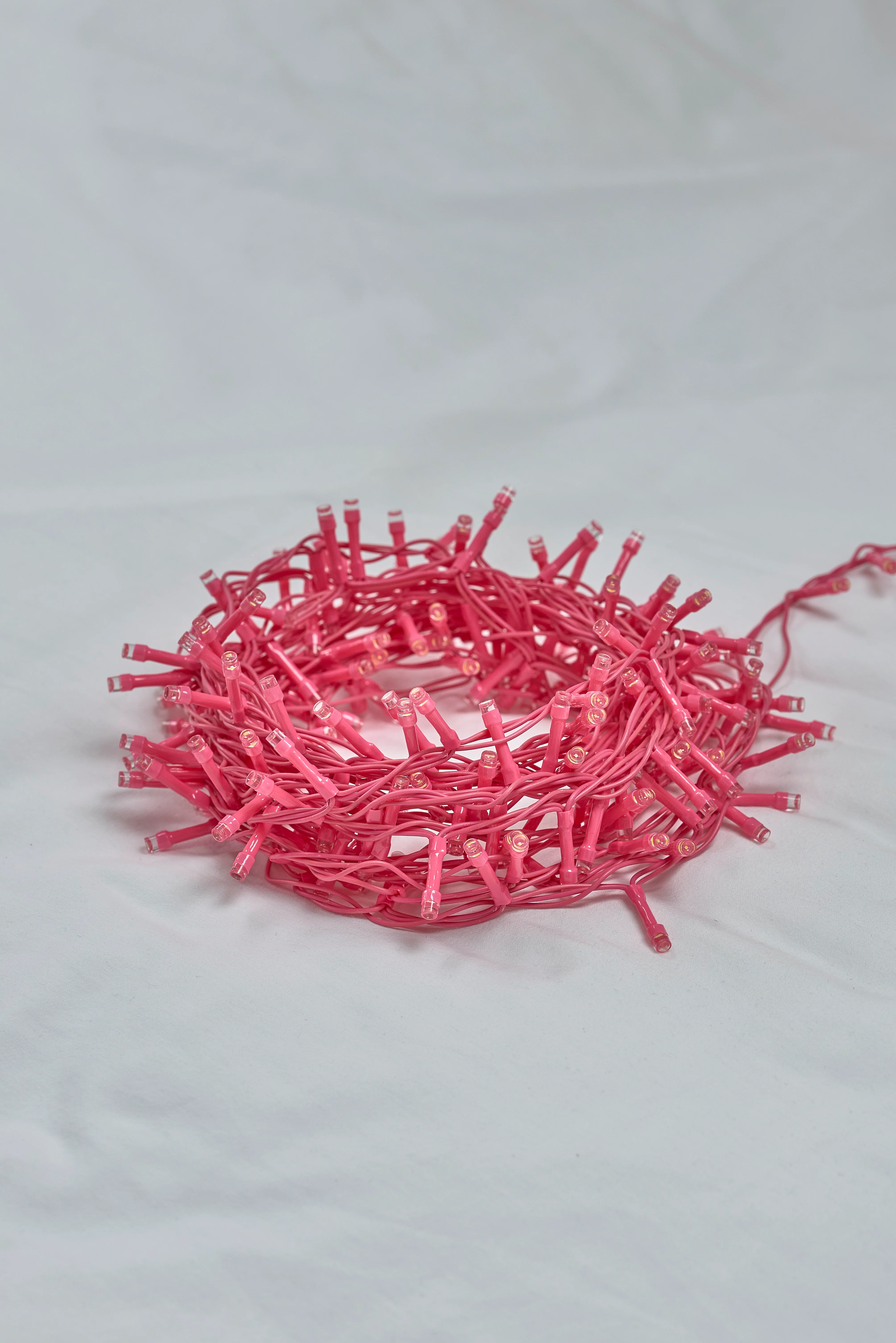 LED Pin Light, Pink (Mains Powered) - Image 9