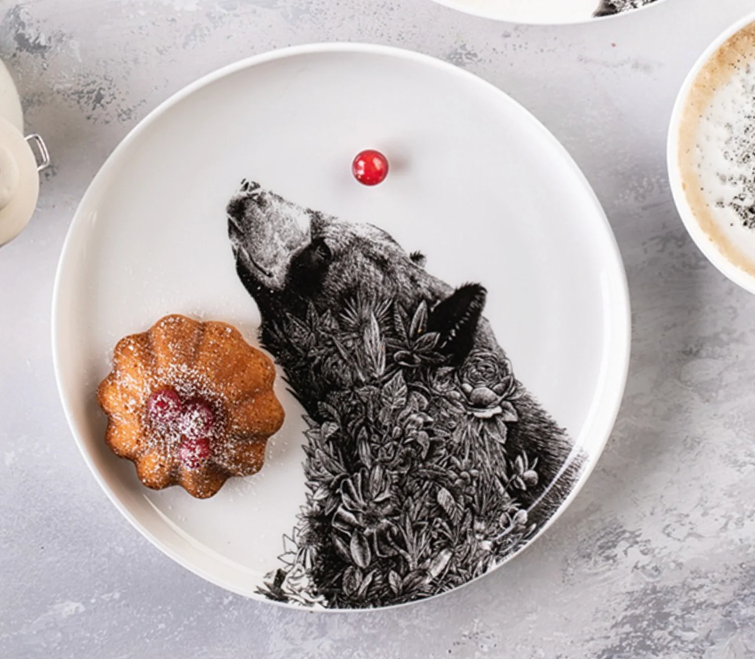Maxwell & Williams Marini Ferlazzo Wildlife Side Plate, Asiatic Black Bear - Image 2
