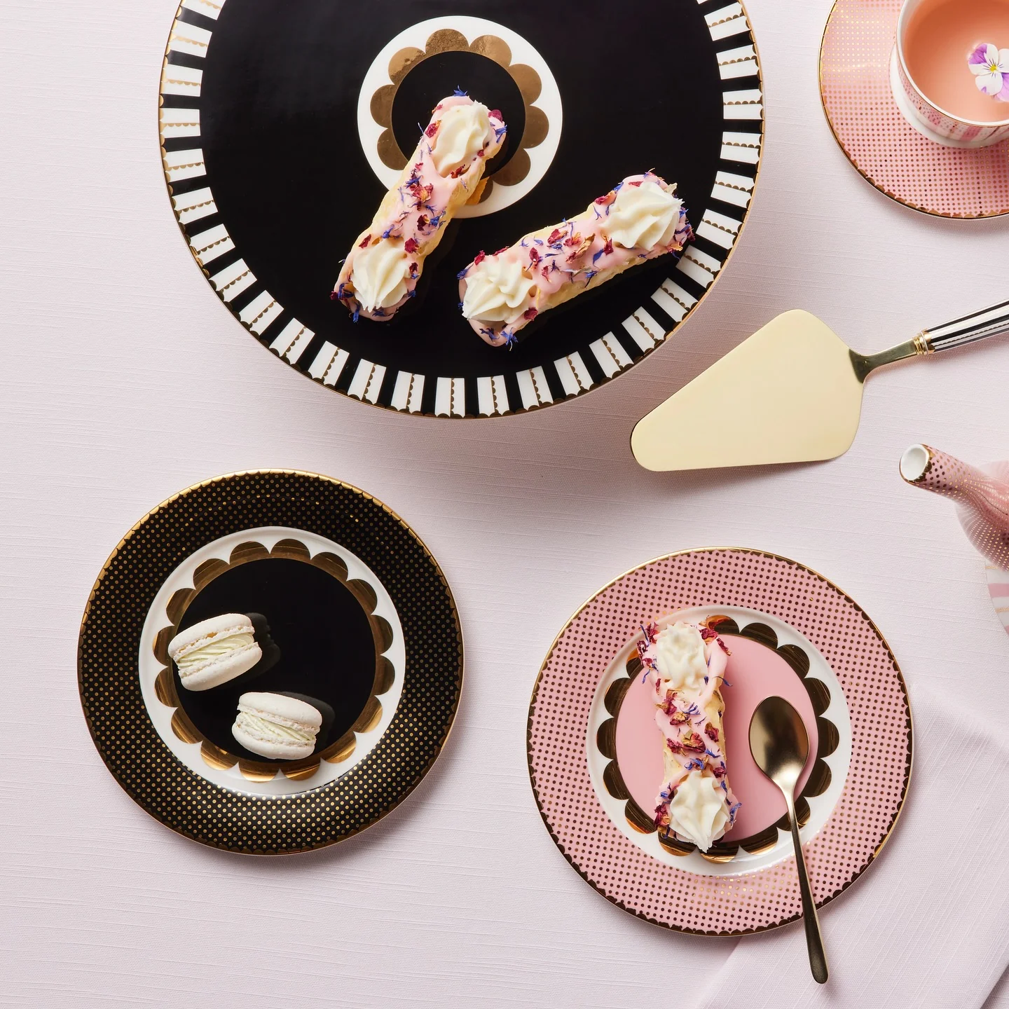 Maxwell & Williams Teas & C's Regency Tea Plate, Pink - Image 4