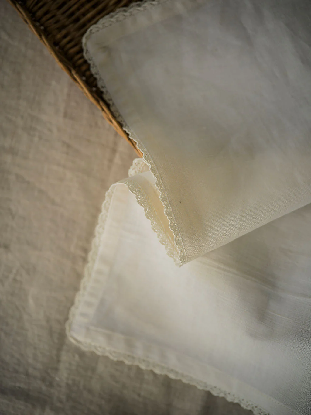 Morgan Wright Linen & Lace Napkin, White (Set of 4) - Image 2