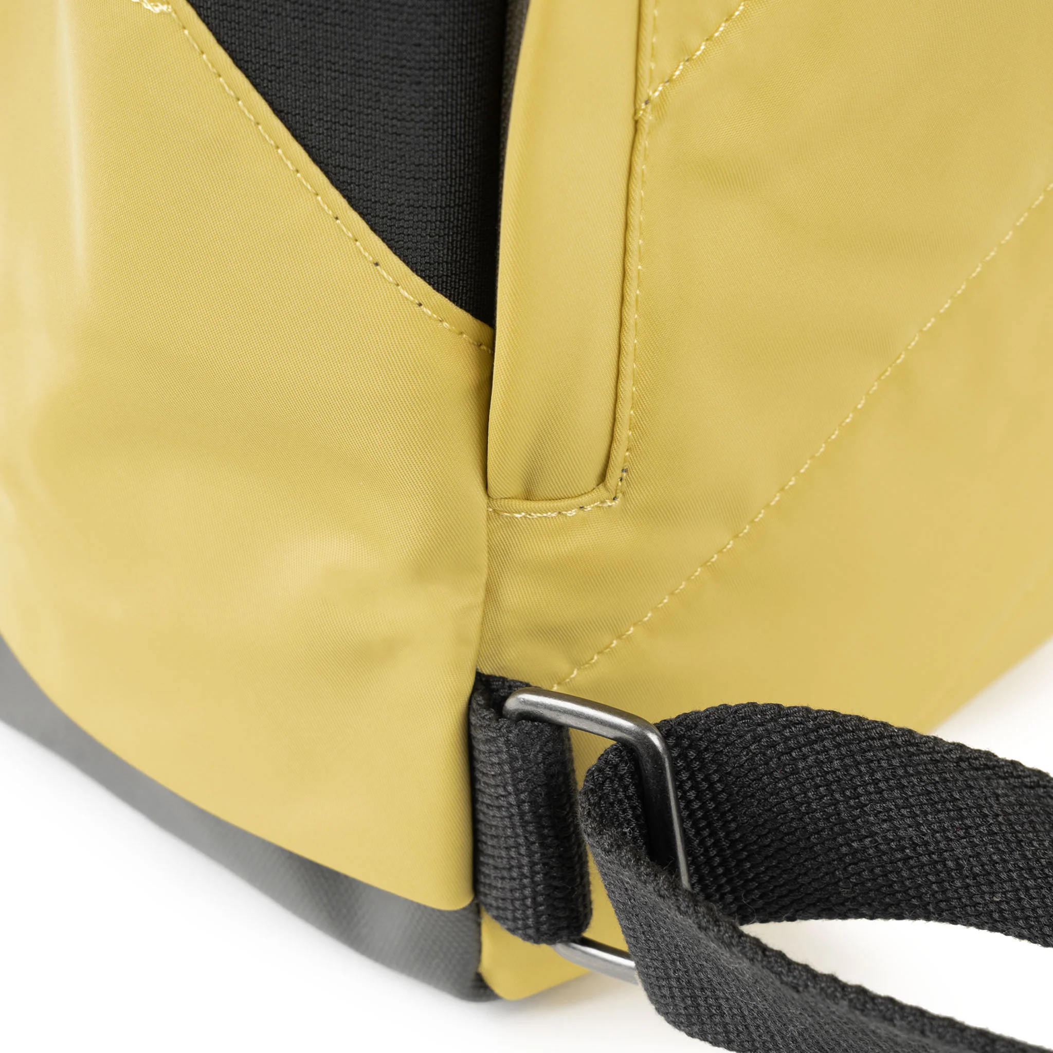 Roka London Black Label, Canfield B Medium Rucksack, Bamboo (Sustainable Nylon) - Image 7