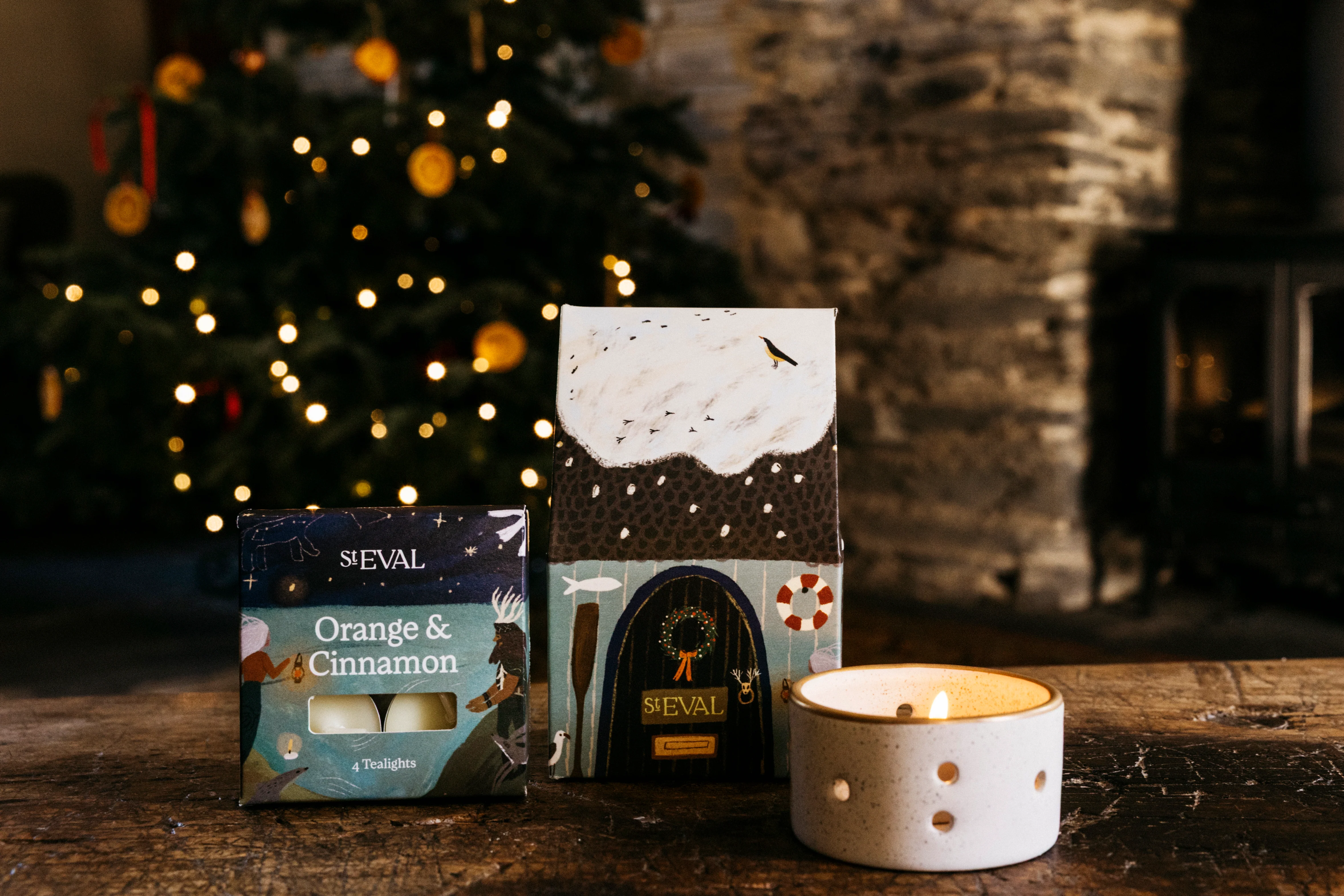 St Eval Christmas Cottage Scented Tealight Gift Pack, Orange & Cinnamon - Image 5