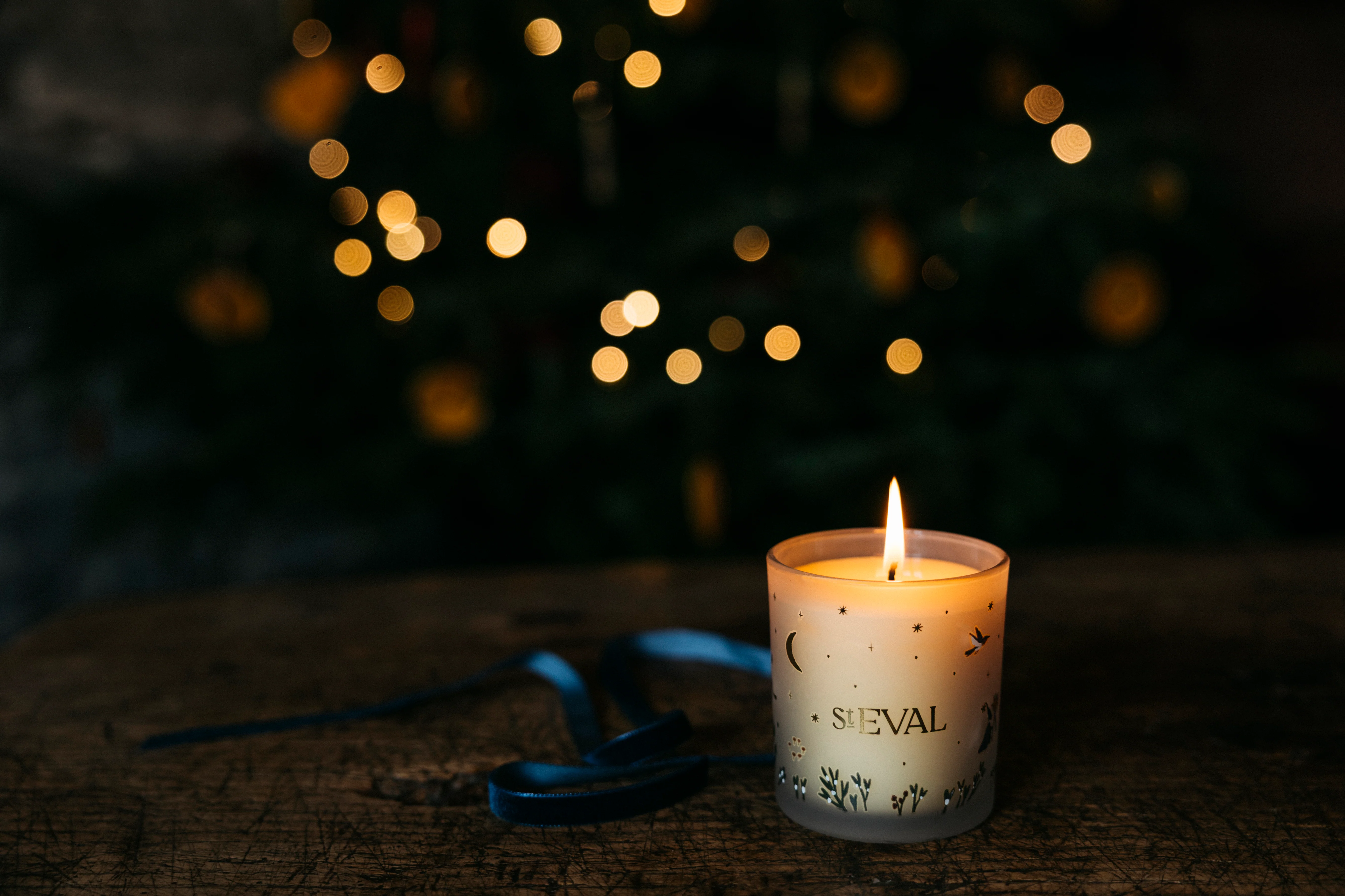 St Eval Orange & Cinnamon Scented Candle, Wonderland Glass - Image 5
