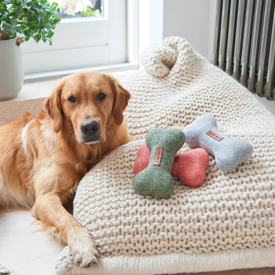Sweet William Tweed Dog Bone Toy, Grey - Image 5