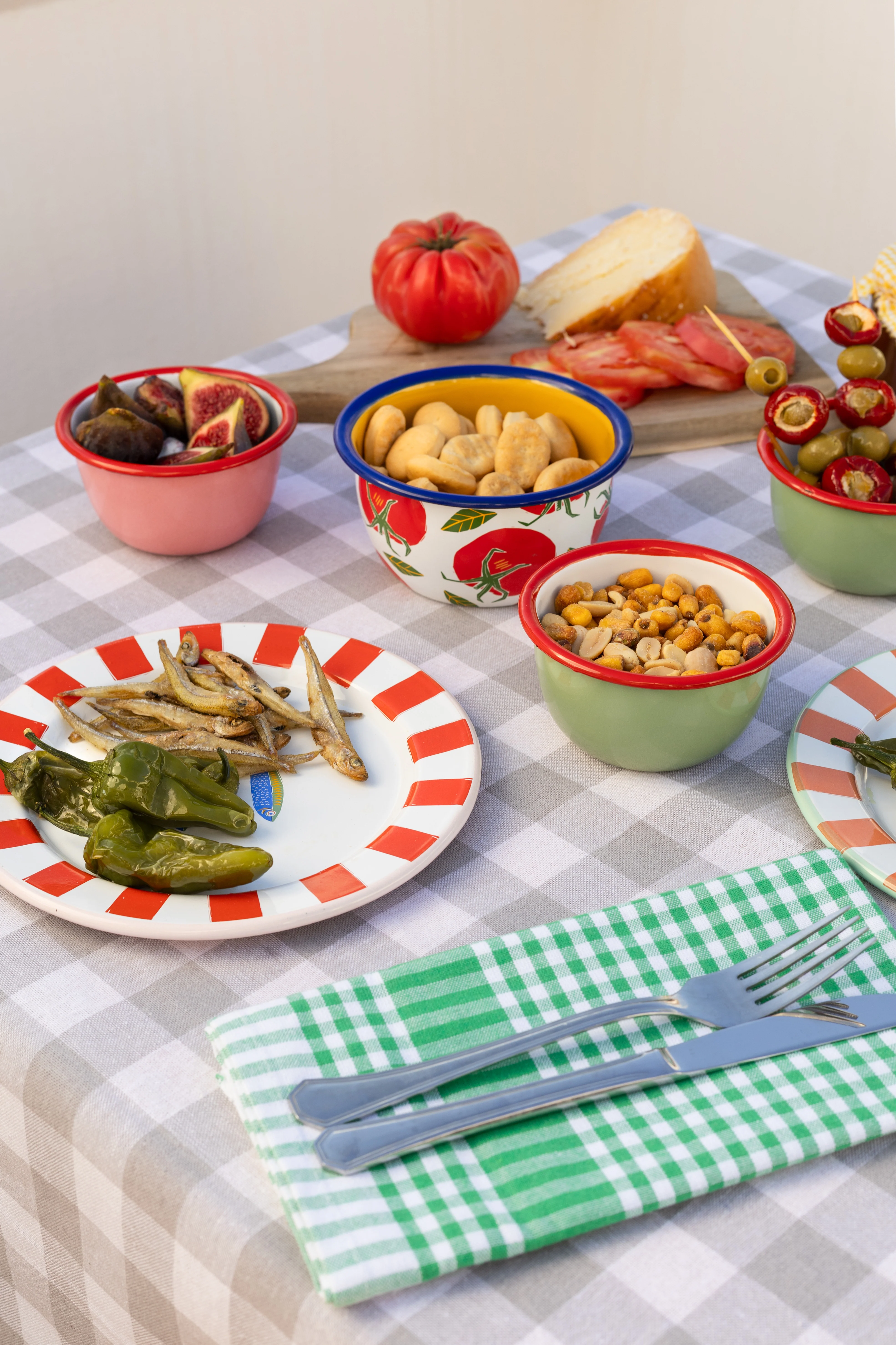Talking Tables Bon Appetit Fish Enamel Side Plate, (20CM) - Image 5