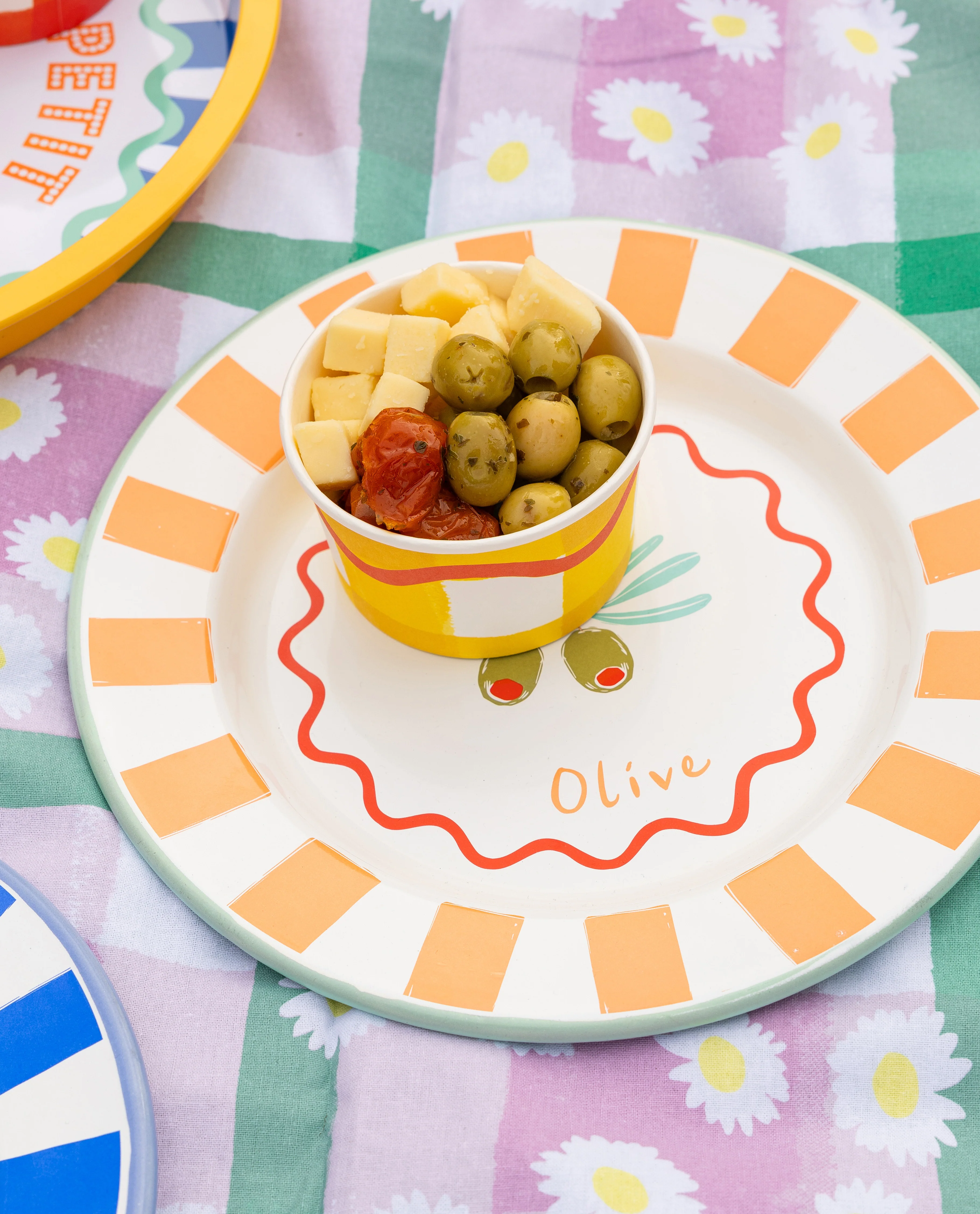 Talking Tables Bon Appetit Olive Enamel Dinner Plate, (25CM) - Image 3