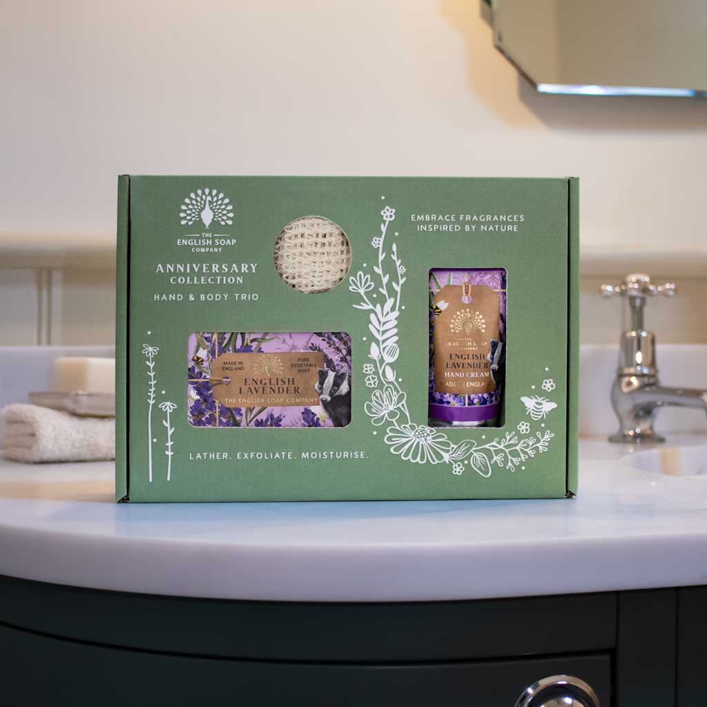 The English Soap Company Anniversary, English Lavender Soap & Hand Cream Gift Set - Image 3