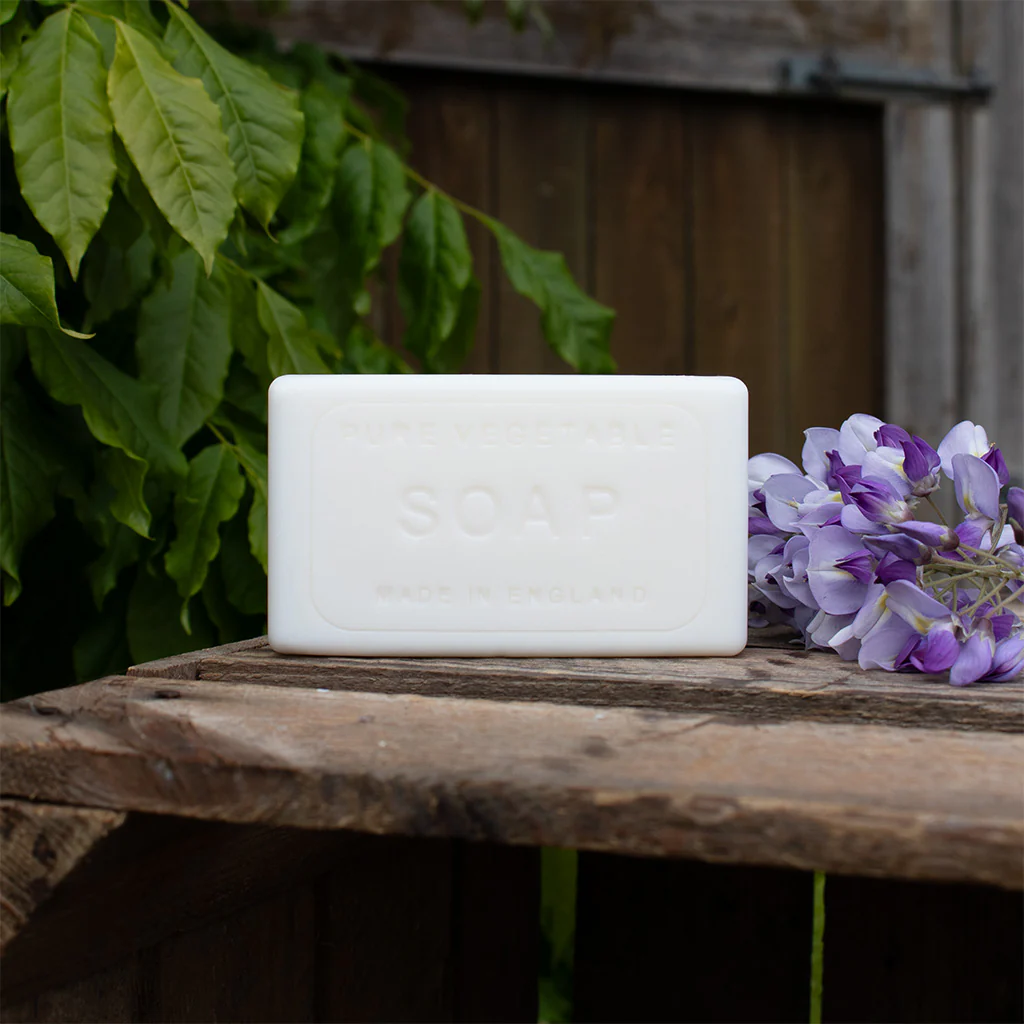 The English Soap Company Anniversary, Jasmine & Wild Strawberry Soap - Image 6