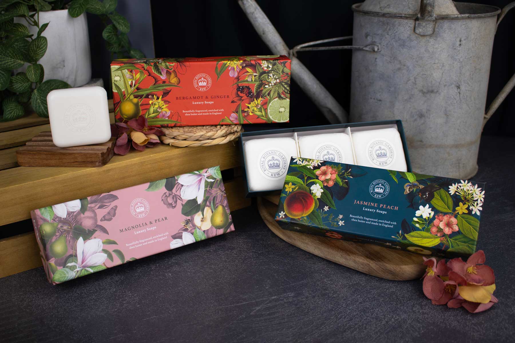 The English Soap Company Kew Gardens, Bergamot & Ginger Triple Soap Gift Box - Image 5