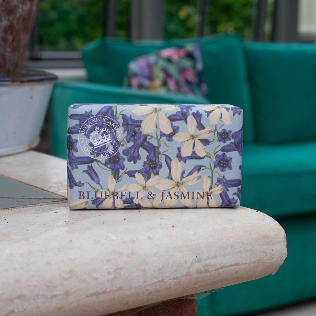 The English Soap Company Kew Gardens, Bluebell and Jasmine Soap - Image 2