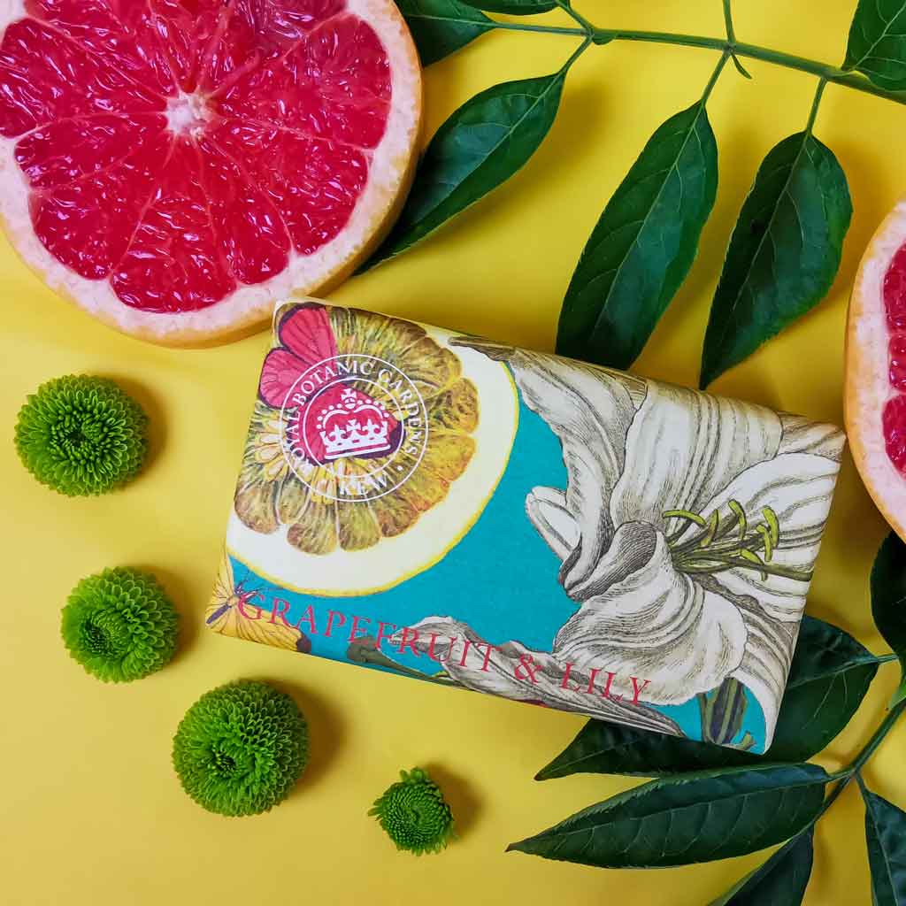 The English Soap Company Kew Gardens, Grapefruit and Lily Soap - Image 2
