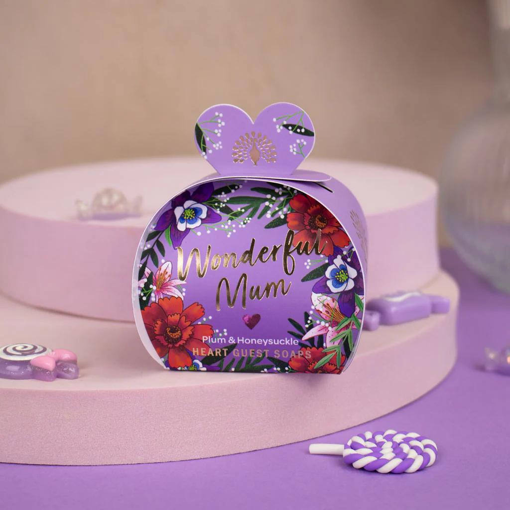 The English Soap Company Occasions Mini Heart Soaps, Wonderful Mum - Image 3