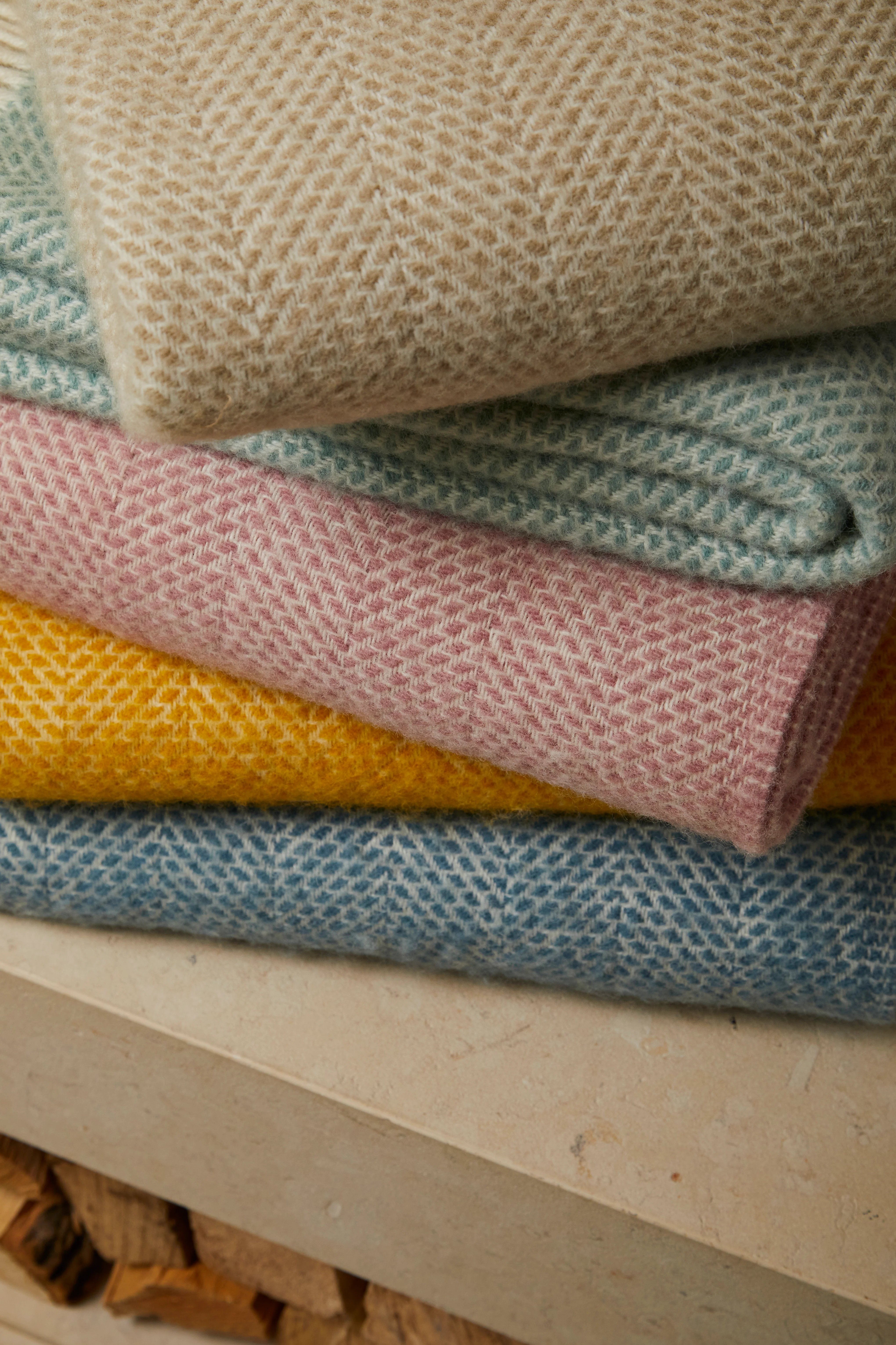 Tweedmill Beehive Pure New Wool Throw, Dusty Pink - Image 5