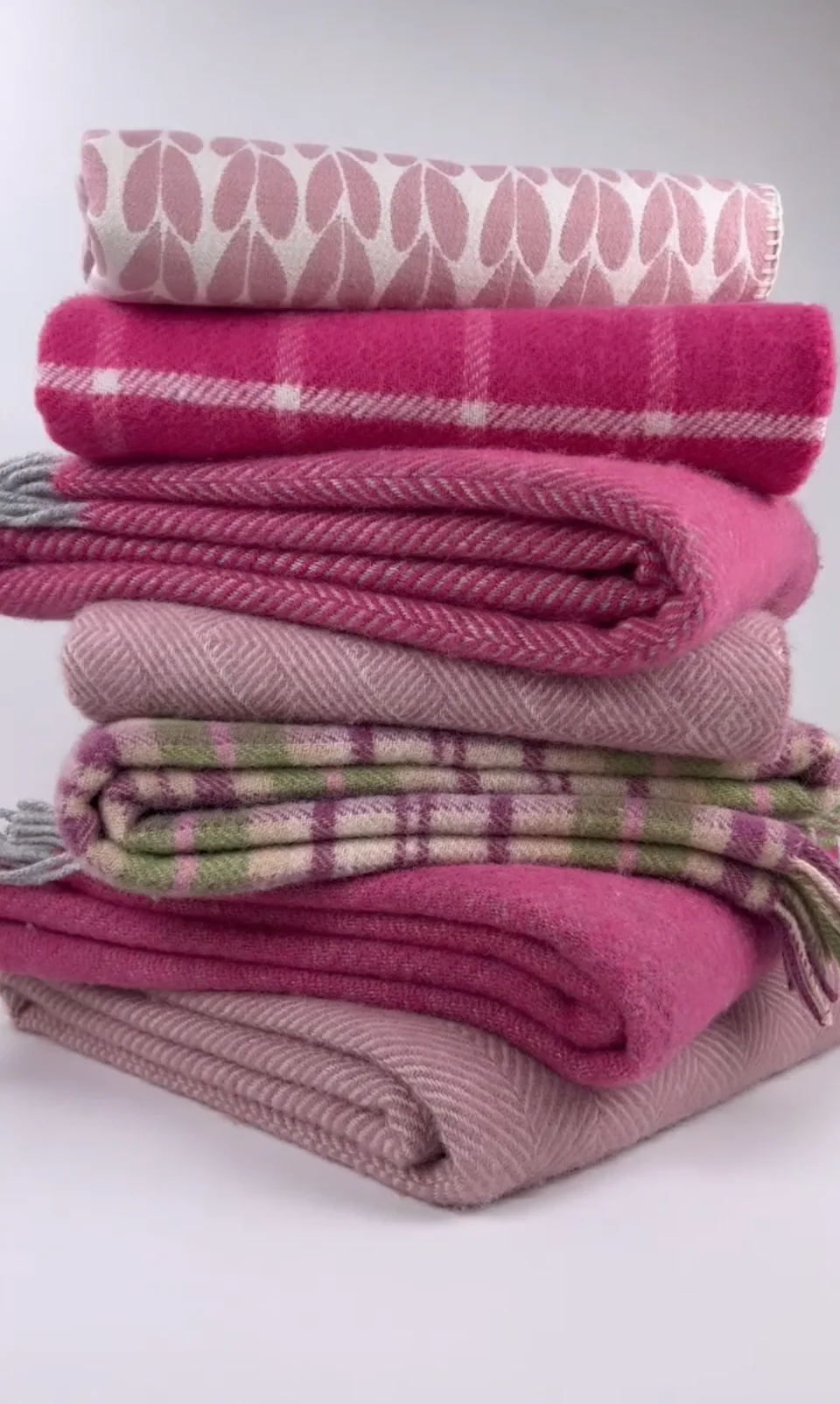 Tweedmill Cottage Check Pure New Wool Throw, Pink - Image 7