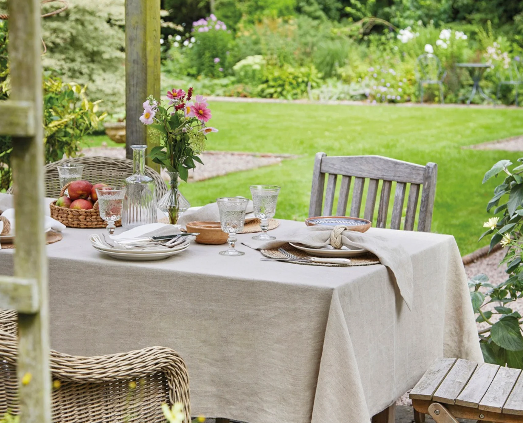 Walton & Co Chambray Cotton Napkins, Natural  (Set Of 4) - Image 6