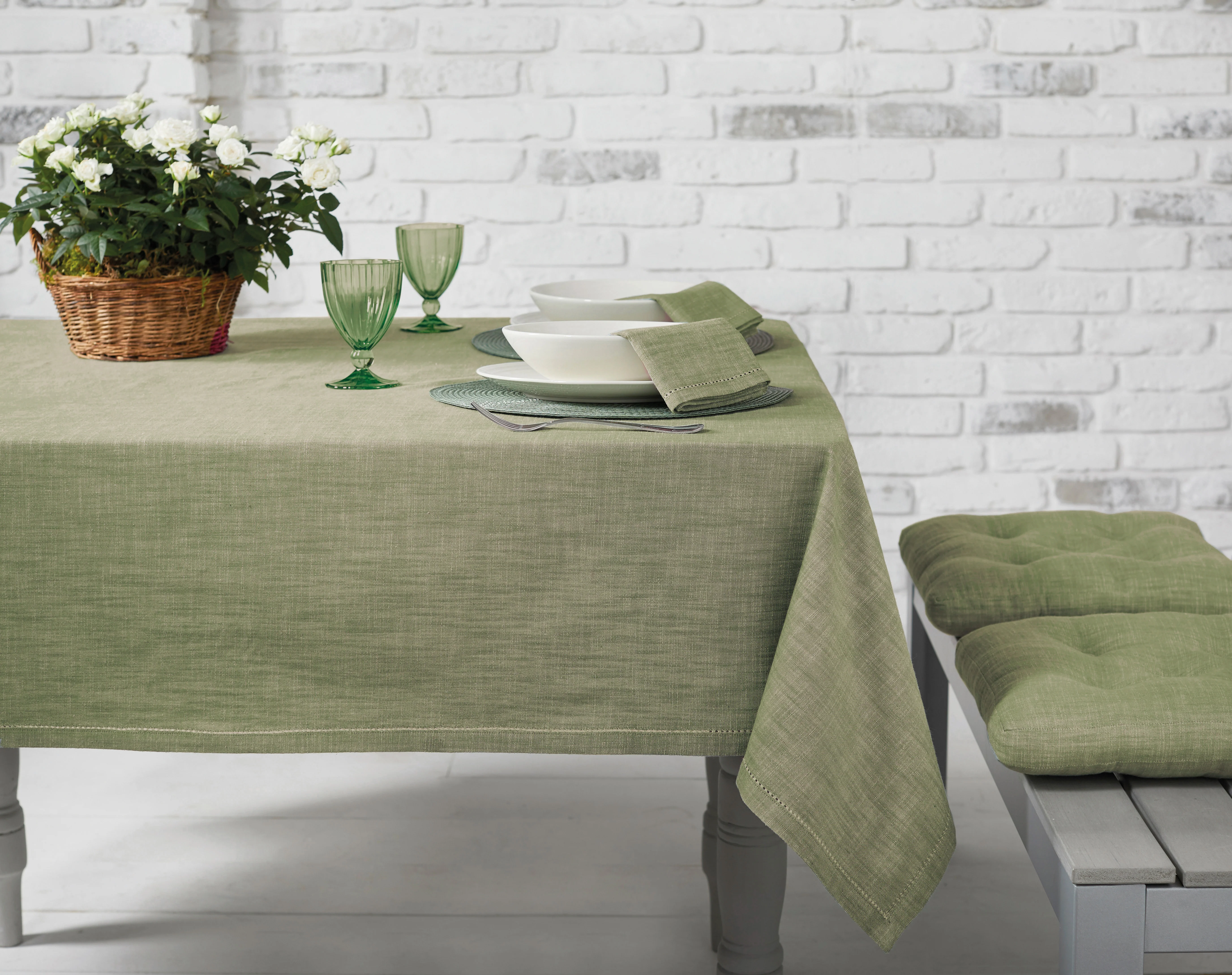 Walton & Co Chambray Cotton Napkins, Olive (Set Of 4) - Image 4