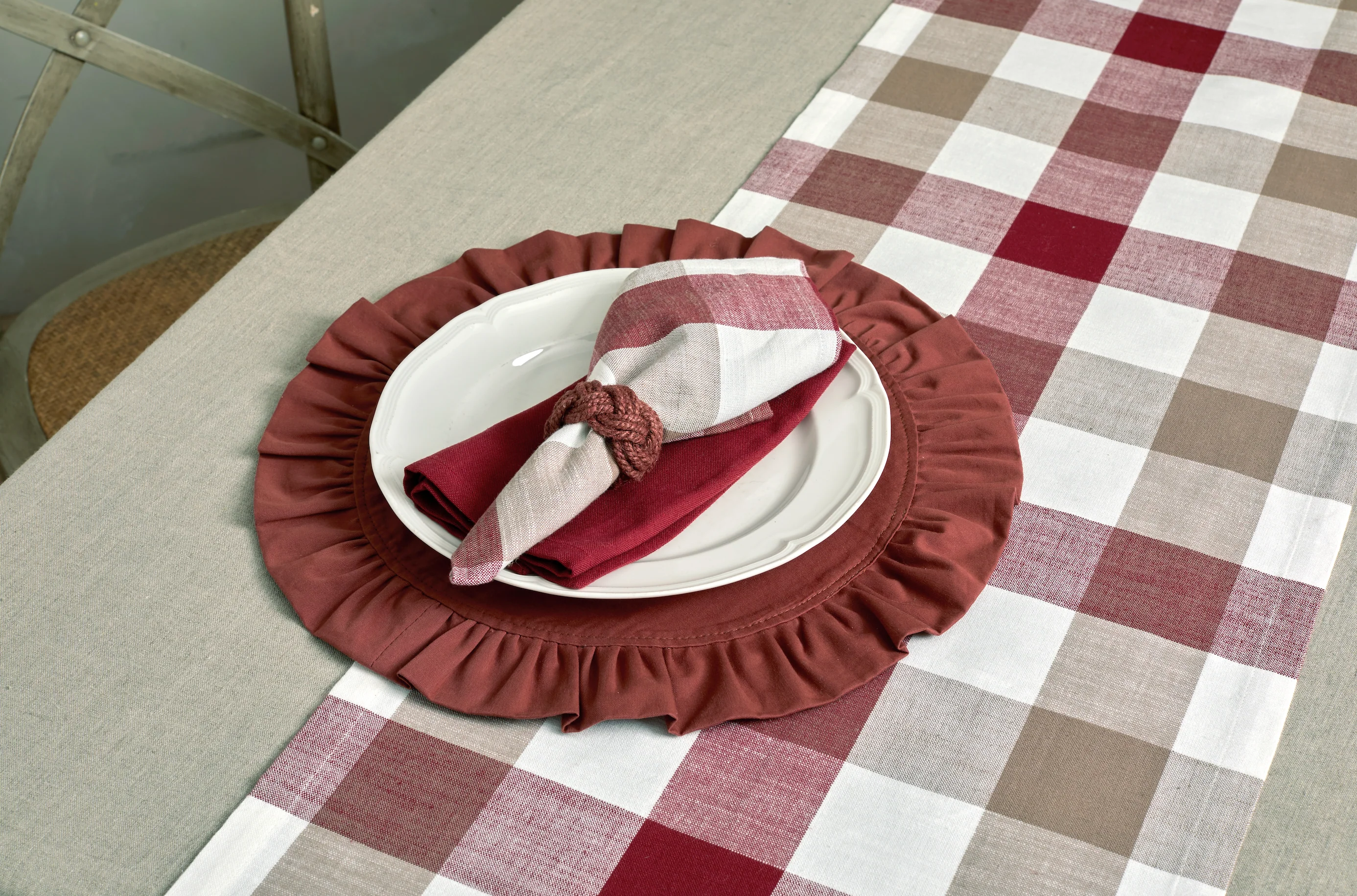 Walton & Co Vermont Napkins Merlot & Mocha (set of 4) - Image 3