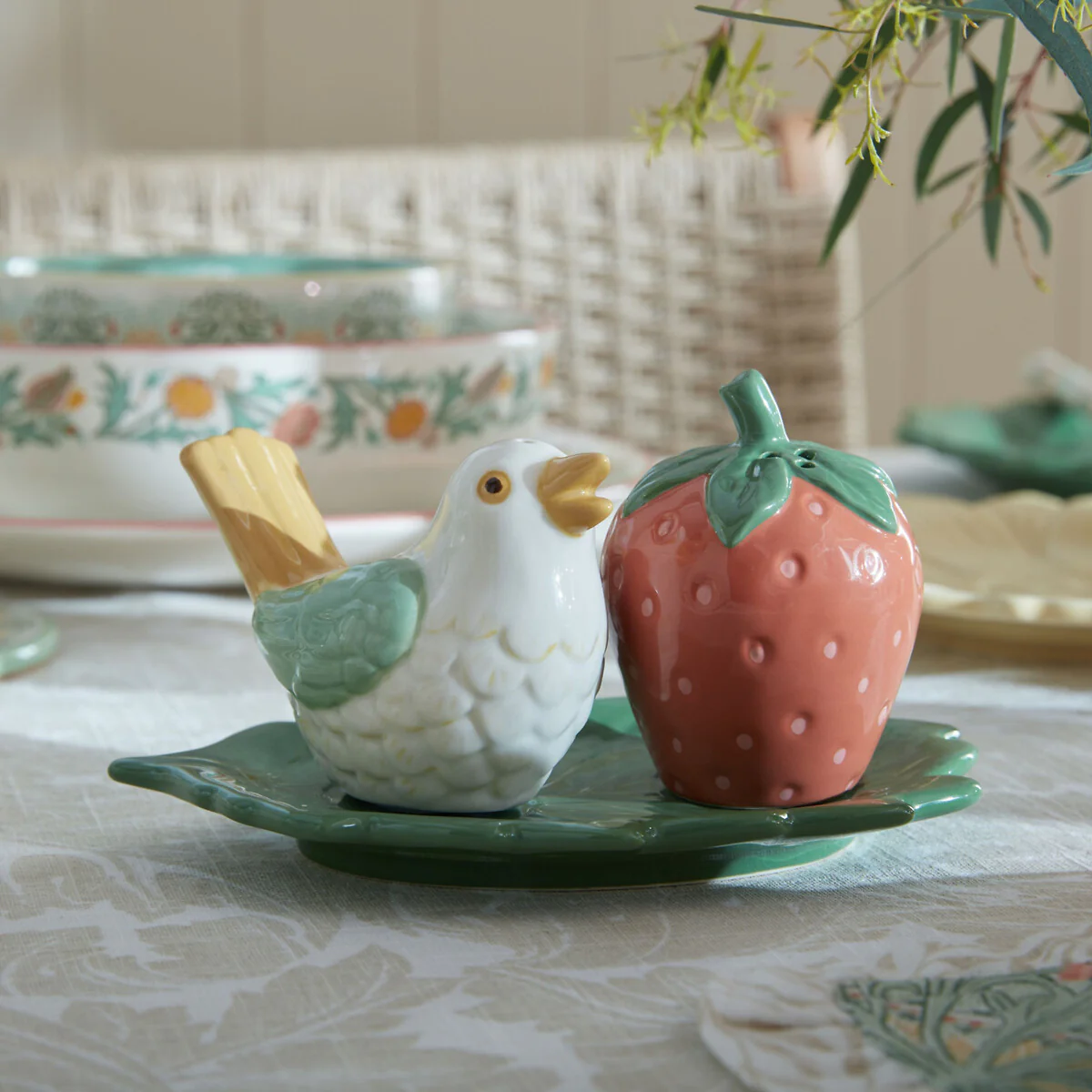 William Morris At Home Kitchen Garden Salt and Pepper Shaker Set - Image 11