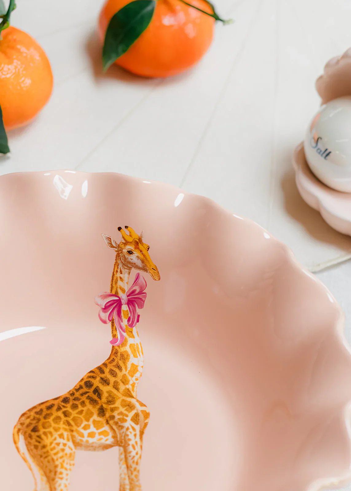 Yvonne Ellen Scalloped Giraffe Fruit Bowl - Image 4