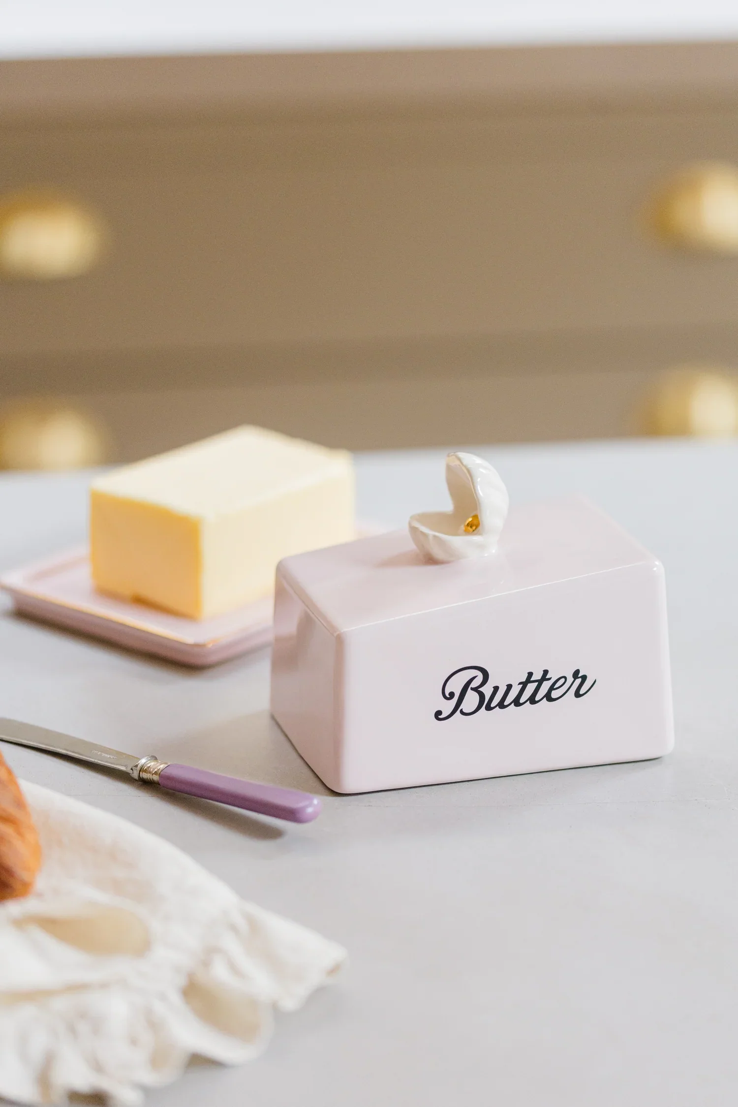 Yvonne Ellen Shell Butter Dish - Image 4